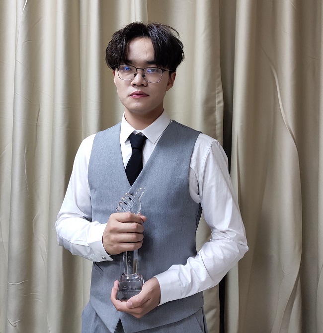 1608190508204357.jpg 杨洁1.jpg